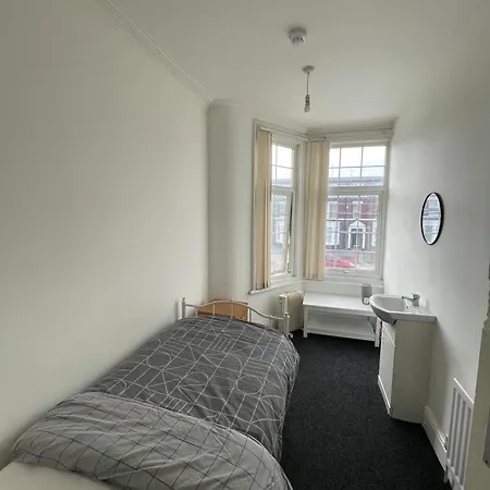 Southfiled Road * Middlesbrough